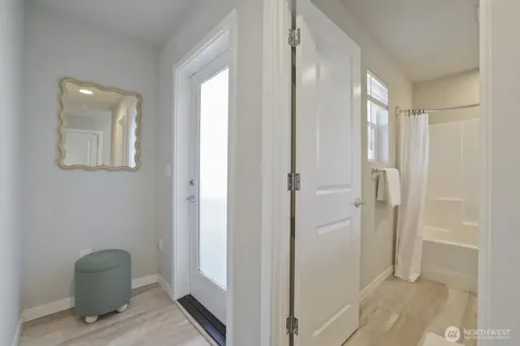 14715 Admiralty Way Lynnwood WA 98087