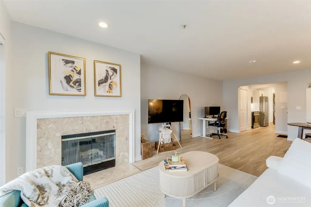 1504 Aurora Avenue N Seattle WA 98109