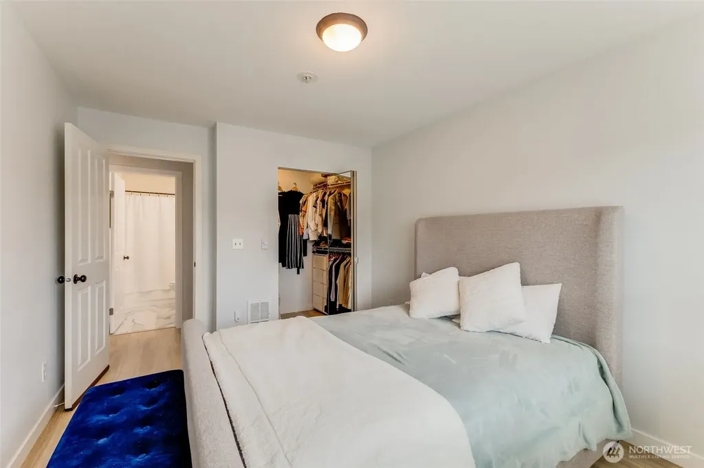 1504 Aurora Avenue N Seattle WA 98109