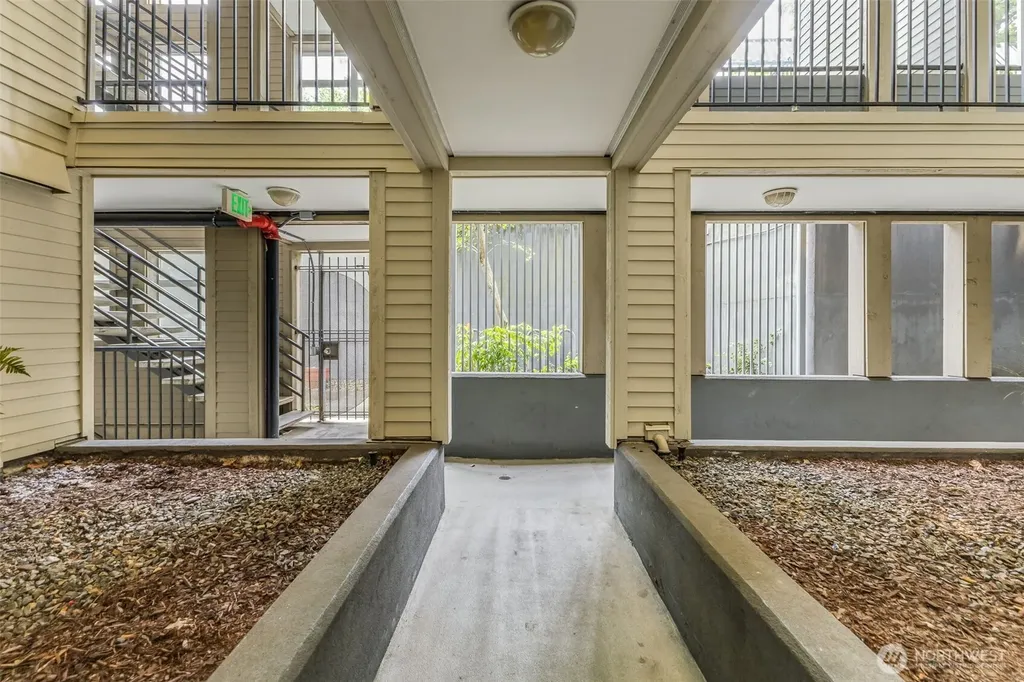 1504 Aurora Avenue N Seattle WA 98109