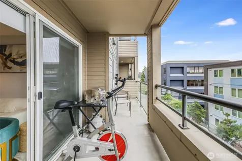 1504 Aurora Avenue N Seattle WA 98109