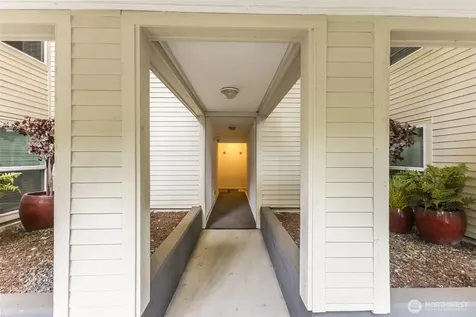 1504 Aurora Avenue N Seattle WA 98109