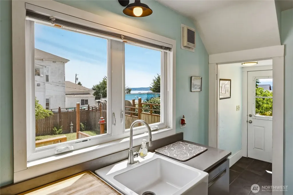 425 Walker Street Port Townsend WA 98368