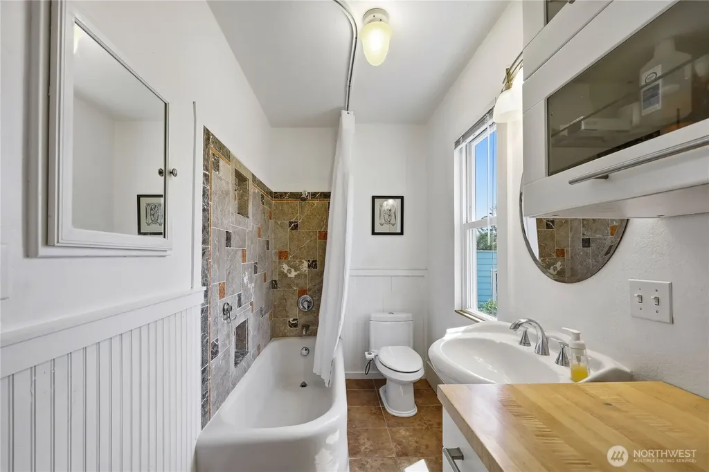 425 Walker Street Port Townsend WA 98368