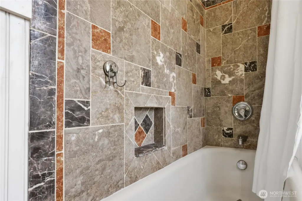 425 Walker Street Port Townsend WA 98368