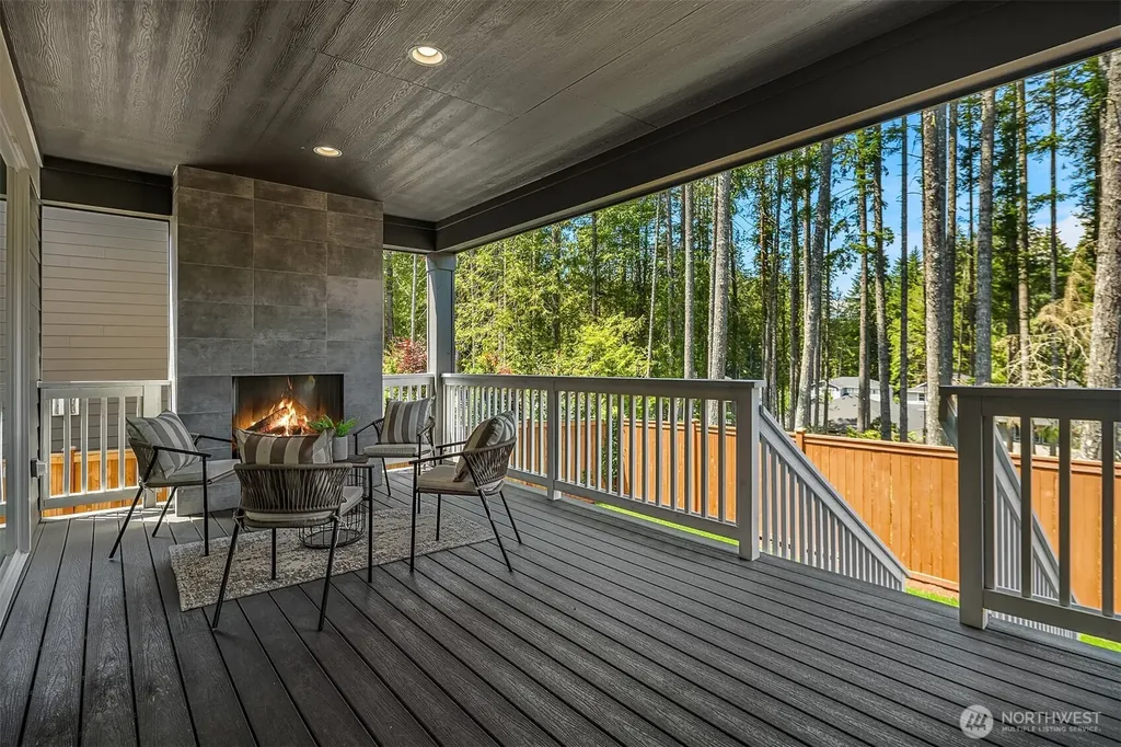 4912 Amherst Way SW Port Orchard WA 98367