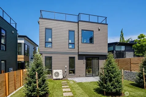 543 16th Avenue W Kirkland WA 98033