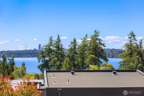 543 16th Avenue W Kirkland WA 98033