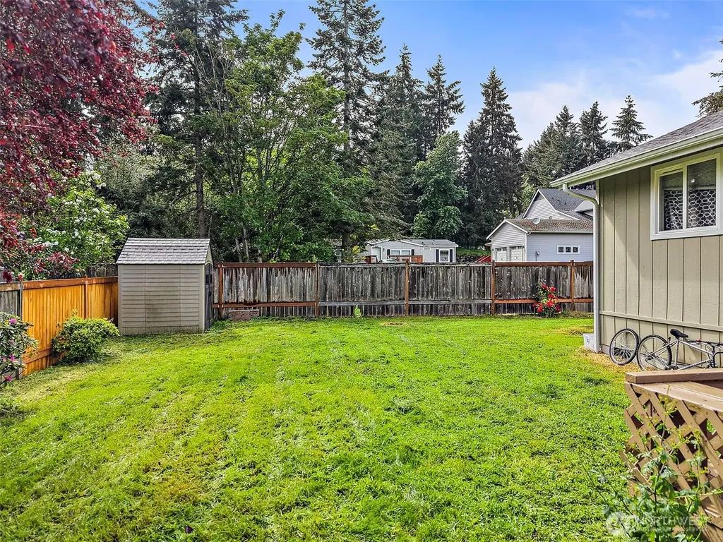 916 40th Avenue SW Puyallup WA 98373