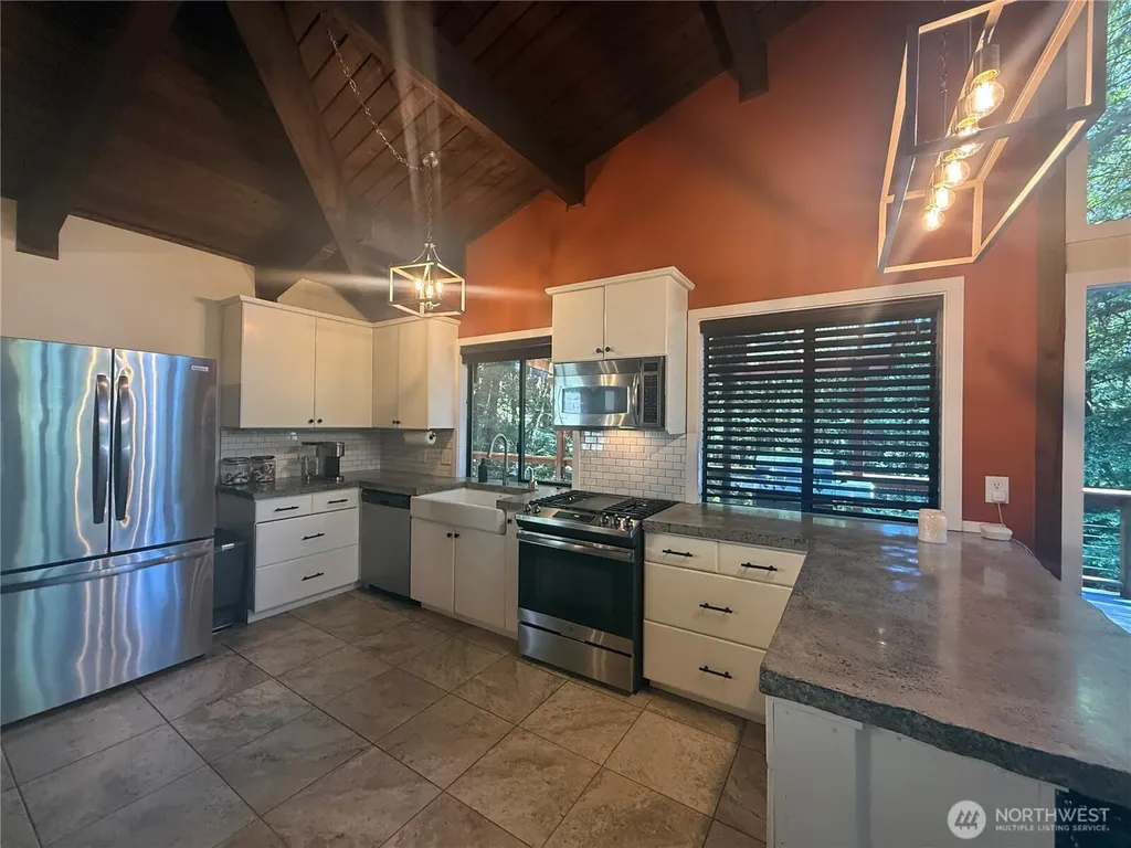 7 Granite Circle Bellingham WA 98229
