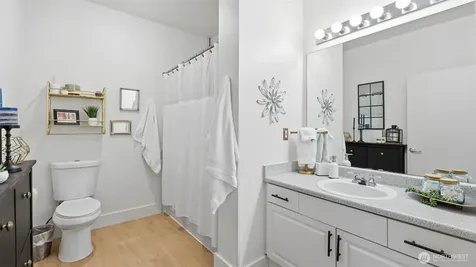 2414 1st Avenue Seattle WA 98121