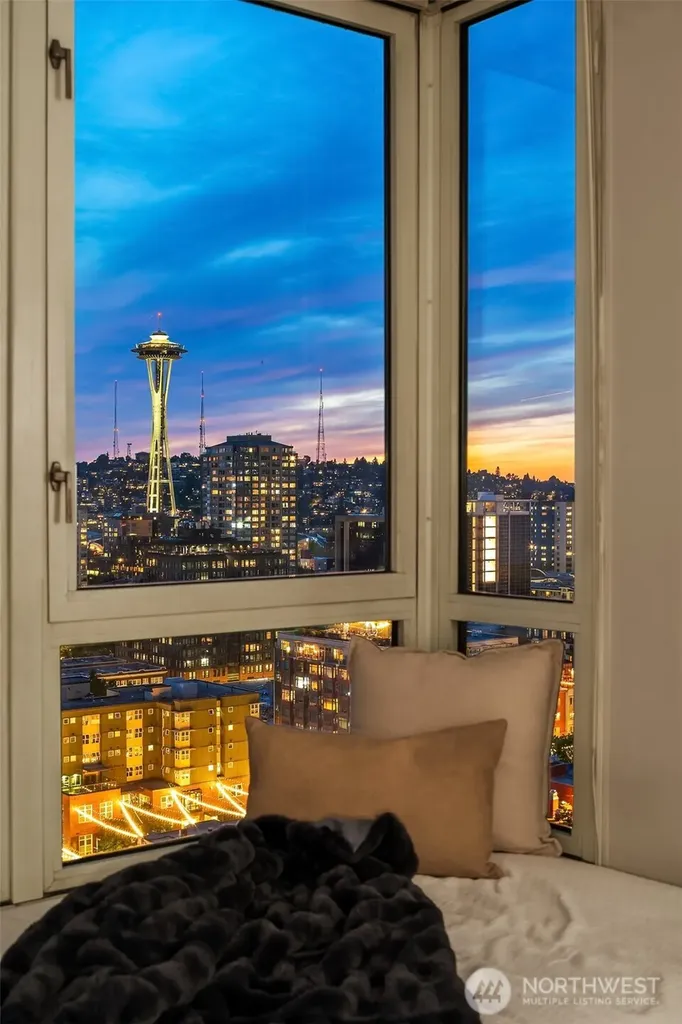 2125 1st Avenue Seattle WA 98121