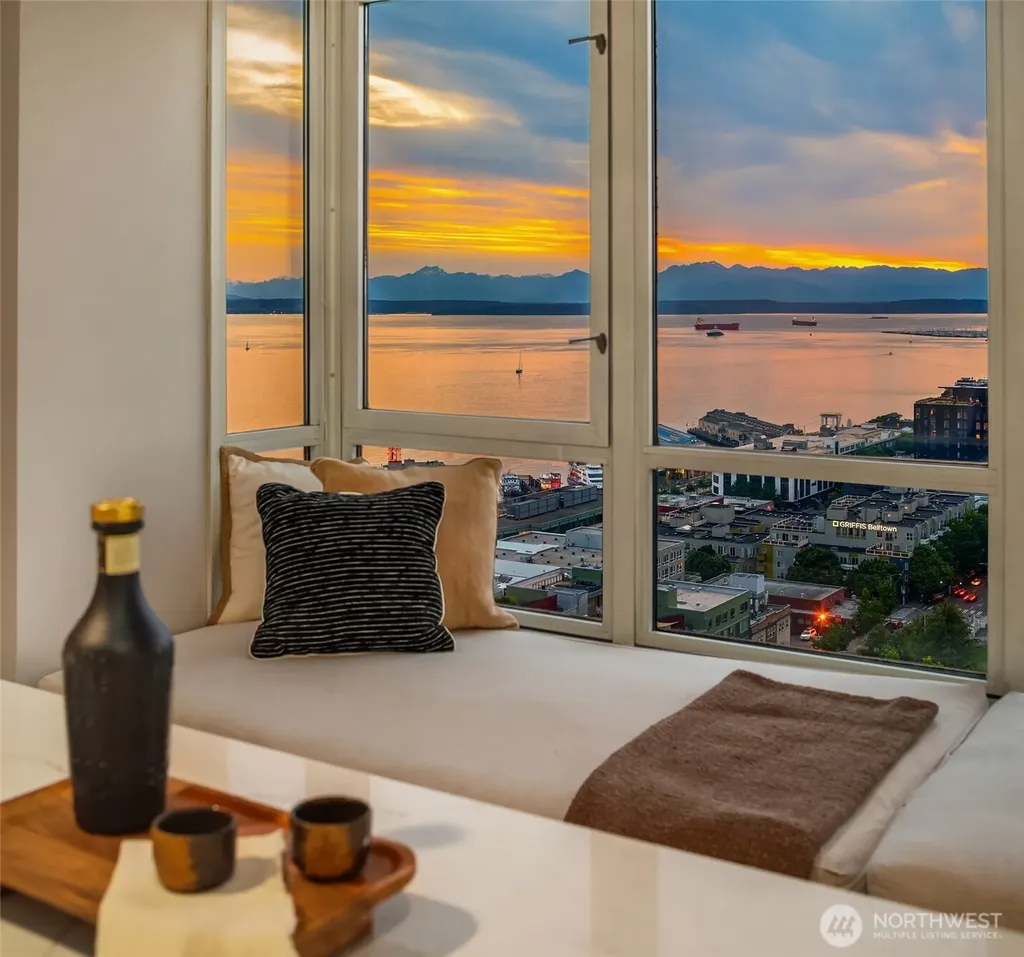 2125 1st Avenue Seattle WA 98121