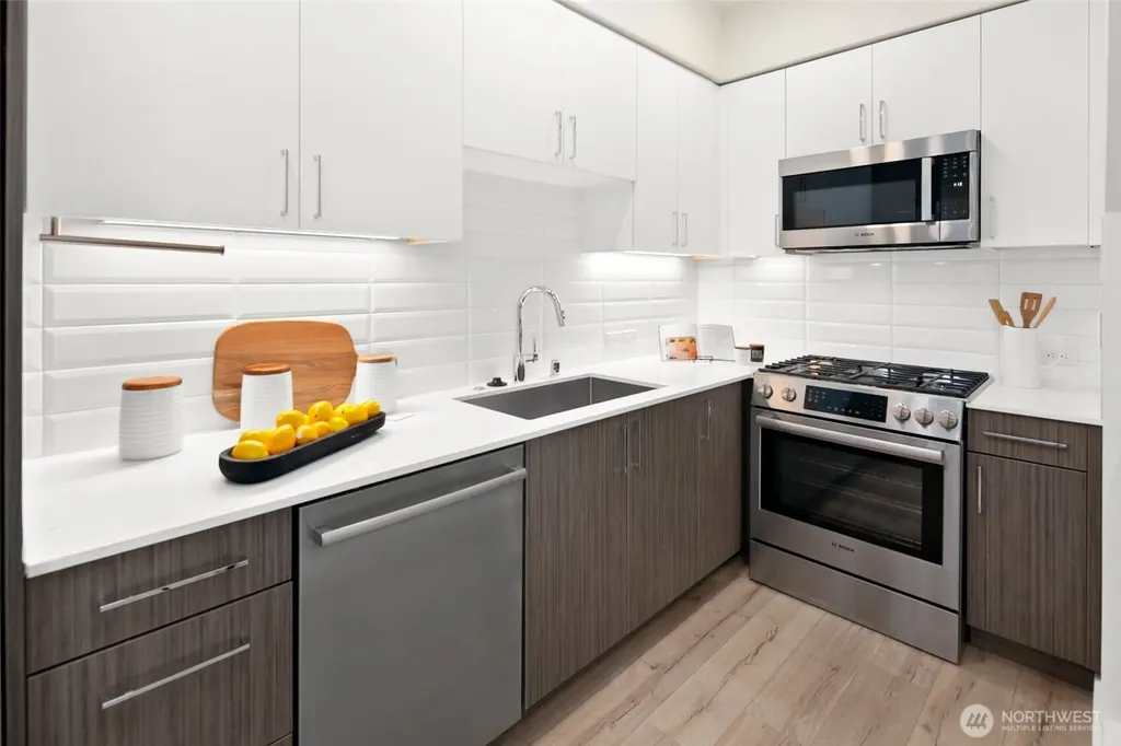 109 22nd Avenue E Seattle WA 98112