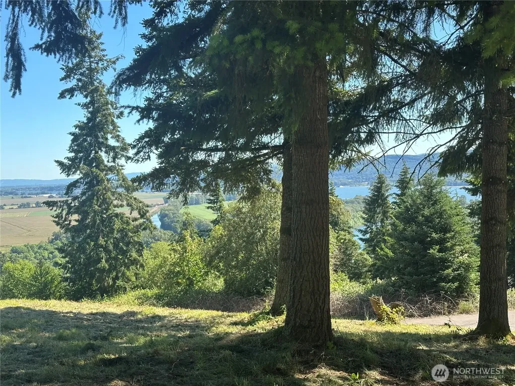 235 Fellowship Road Woodland WA 98674