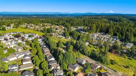 1631 180th Place SW Lynnwood WA 98037