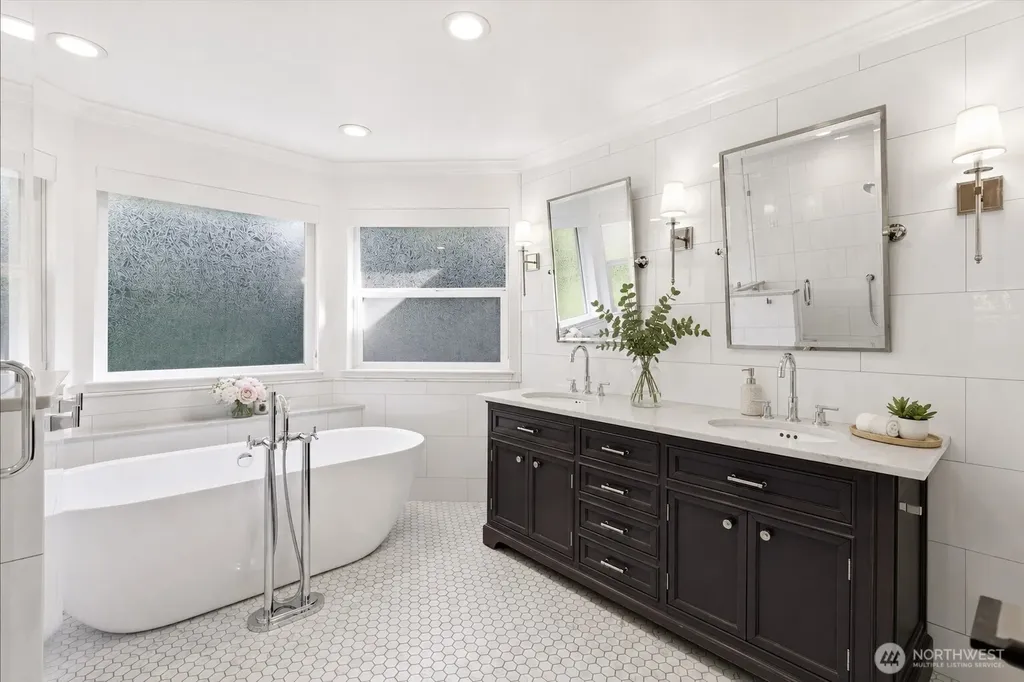 12217 NE 100th Street Kirkland WA 98033