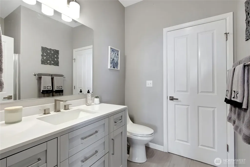 10901 174th Avenue E Bonney Lake WA 98391