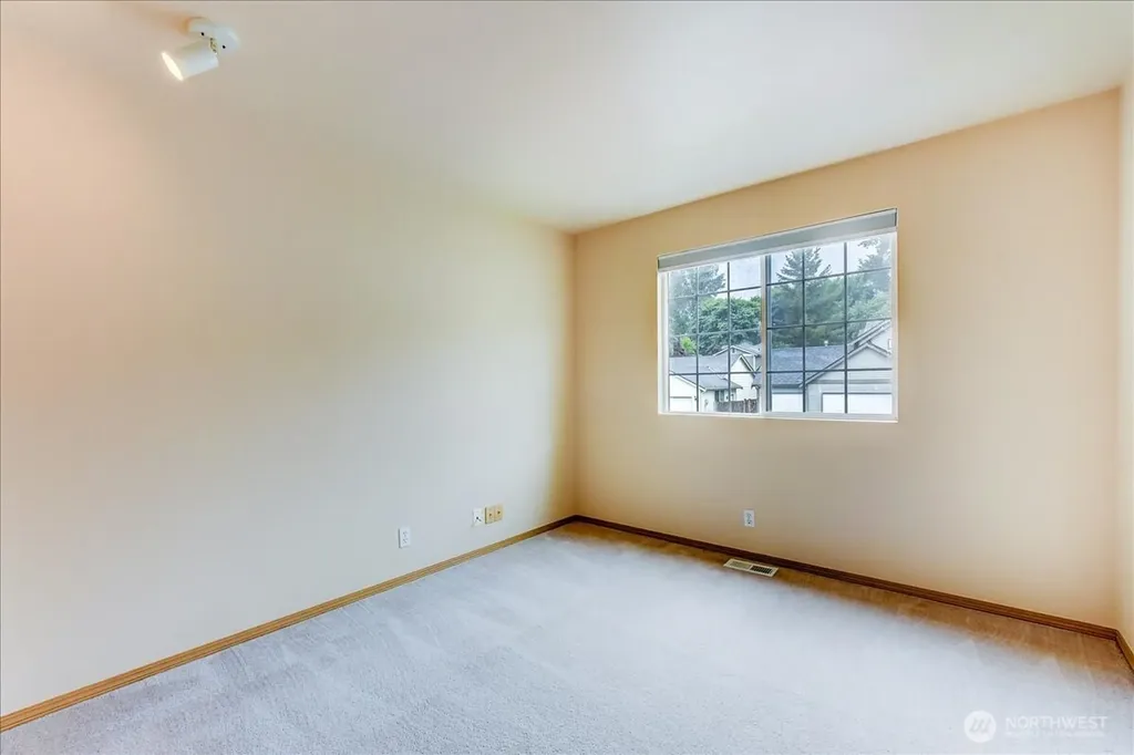 7001 60th Place NE Marysville WA 98270