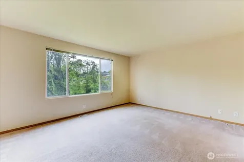 7001 60th Place NE Marysville WA 98270