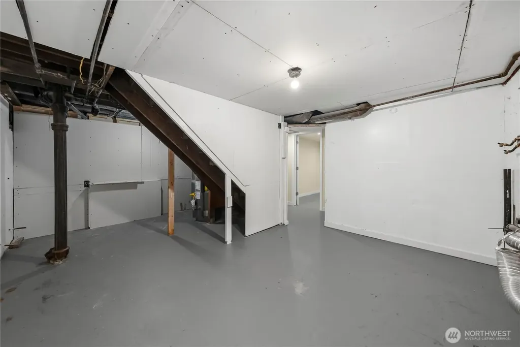 1425 S 52nd Street Tacoma WA 98408