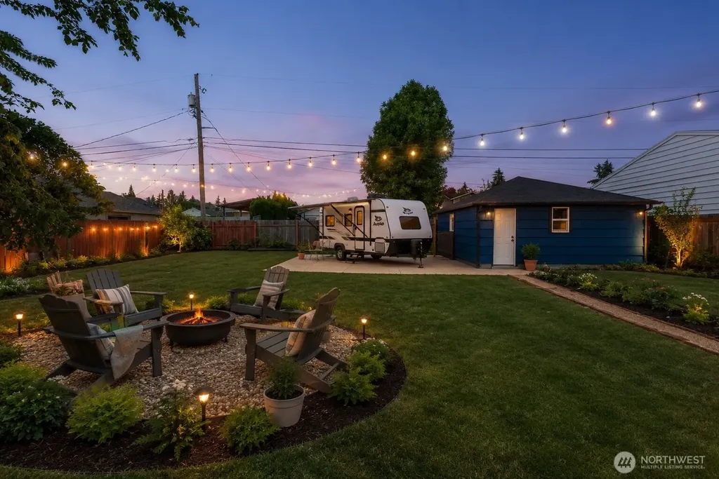 1425 S 52nd Street Tacoma WA 98408