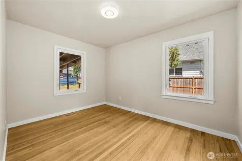 1425 S 52nd Street Tacoma WA 98408