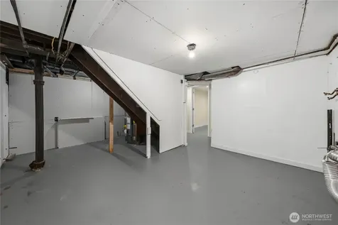 1425 S 52nd Street Tacoma WA 98408