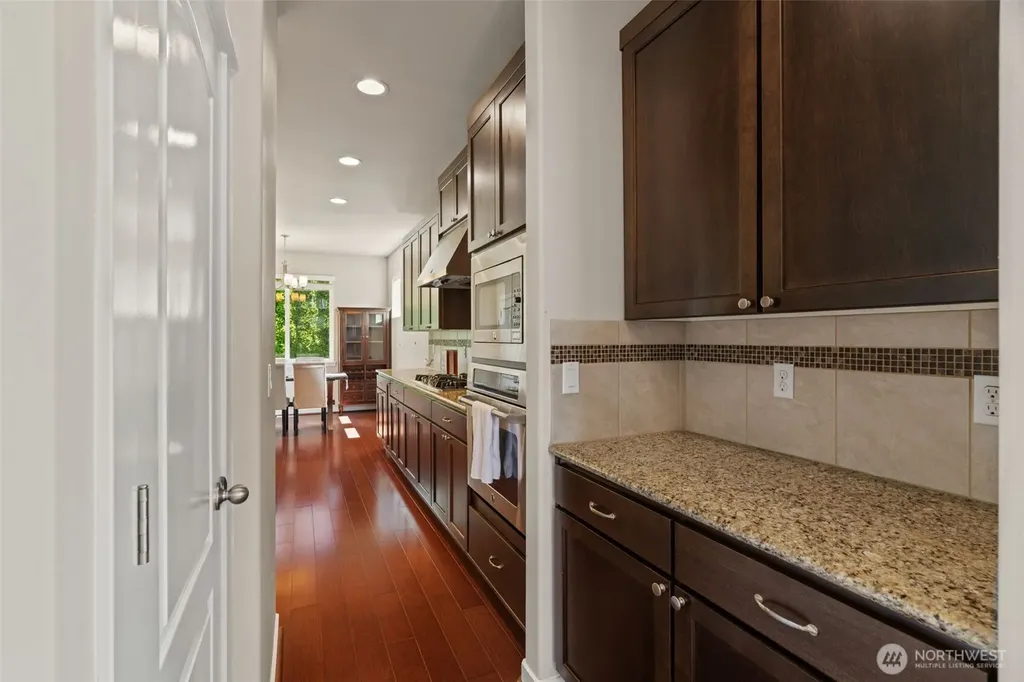 22313 38th Avenue SE Bothell WA 98021