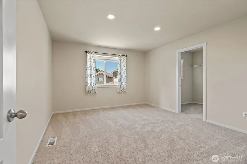 22313 38th Avenue SE Bothell WA 98021