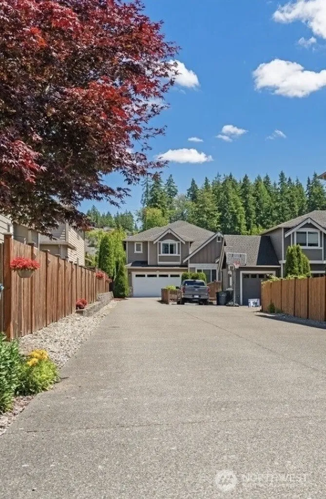 22313 38th Avenue SE Bothell WA 98021