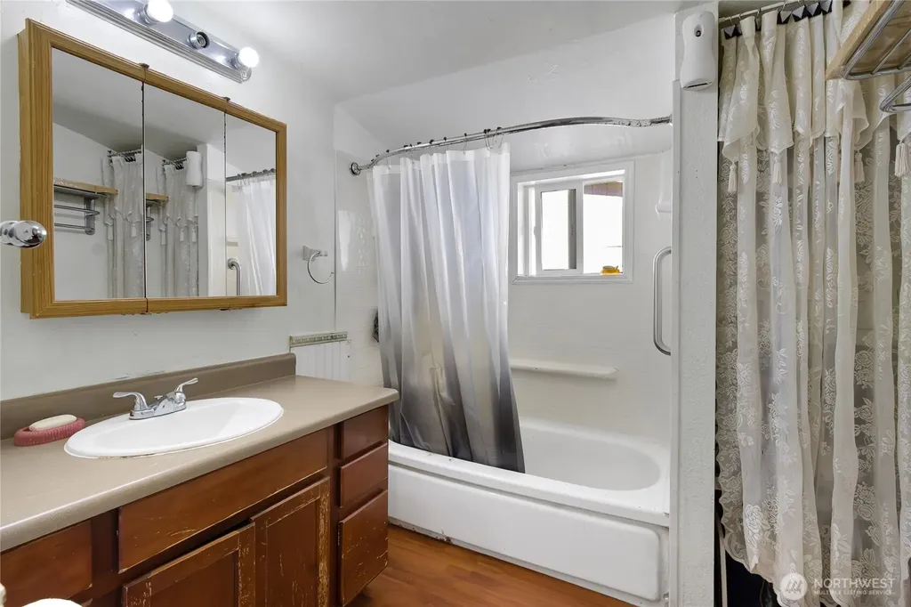 3009 D Street SE Auburn WA 98002