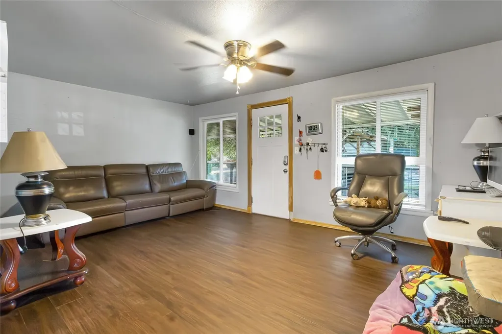 3009 D Street SE Auburn WA 98002