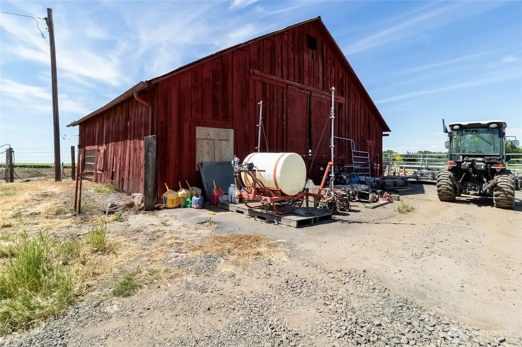 1111 Rooster Road Walla Walla WA 99362