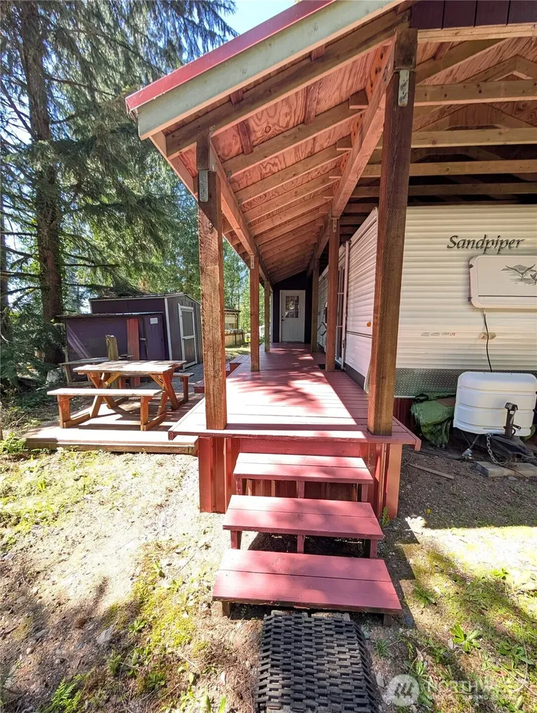 5191 Ma Kook Trail Concrete WA 98237