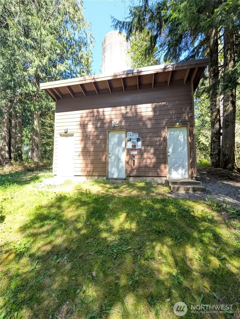 5191 Ma Kook Trail Concrete WA 98237