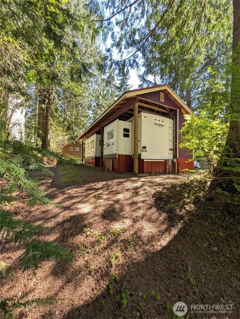 5191 Ma Kook Trail Concrete WA 98237