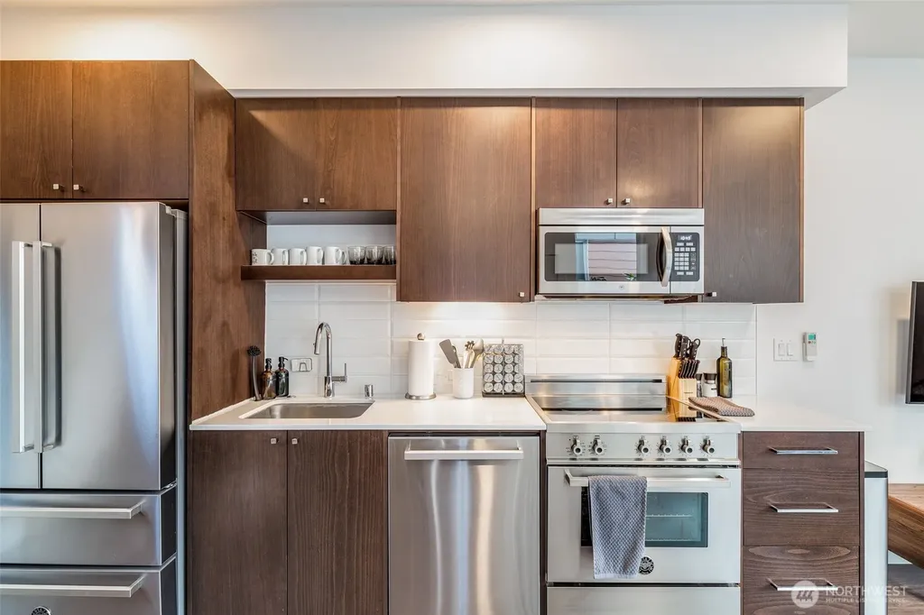 1112 13th Avenue Seattle WA 98122