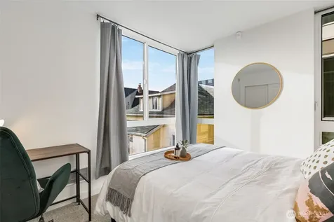 1112 13th Avenue Seattle WA 98122