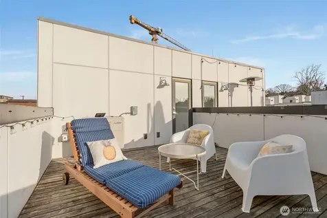 1112 13th Avenue Seattle WA 98122