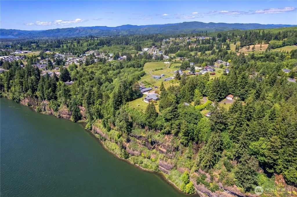 18 Island View Lane Cathlamet WA 98612