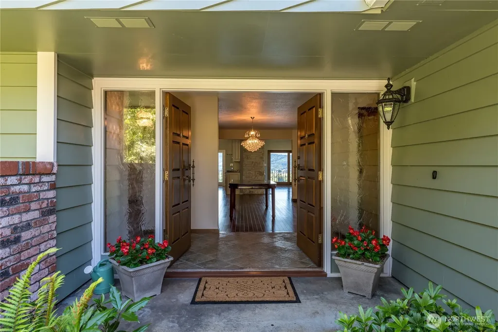 18 Island View Lane Cathlamet WA 98612