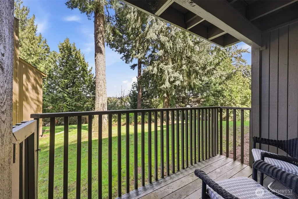 22105 66th Avenue W Mountlake Terrace WA 98043