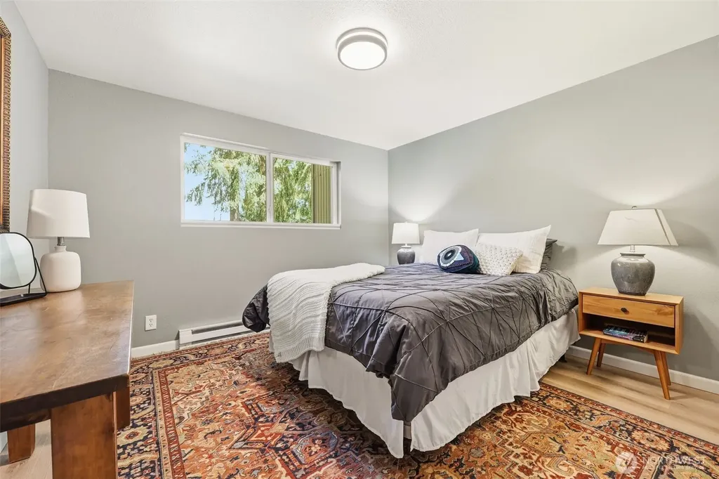 22105 66th Avenue W Mountlake Terrace WA 98043