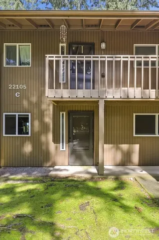 22105 66th Avenue W Mountlake Terrace WA 98043