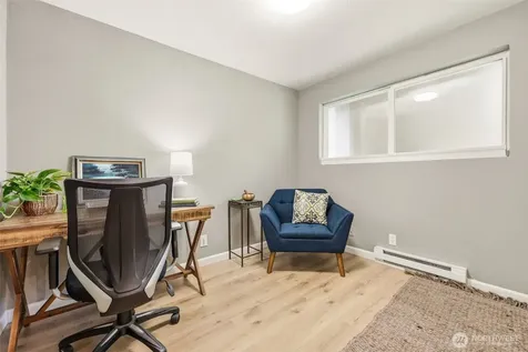 22105 66th Avenue W Mountlake Terrace WA 98043
