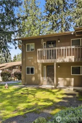 22105 66th Avenue W Mountlake Terrace WA 98043