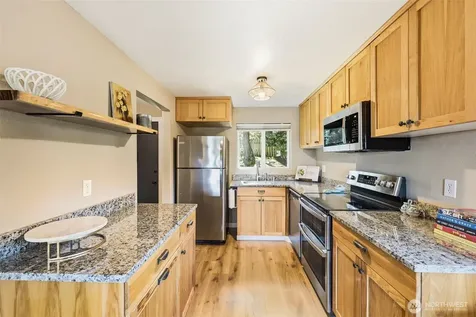 22105 66th Avenue W Mountlake Terrace WA 98043