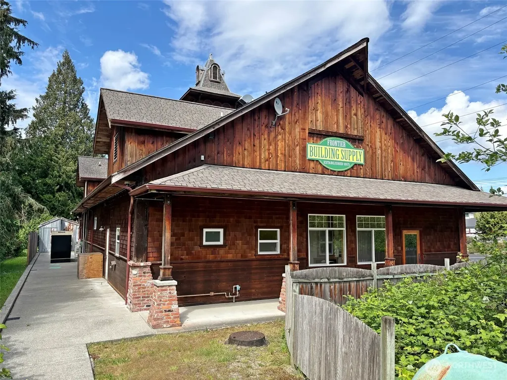 1794 Main Street Freeland WA 98249