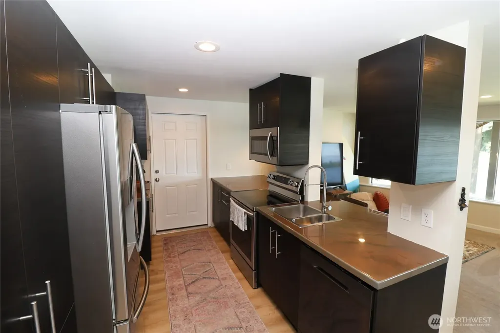 26132 134th Avenue SE Kent WA 98042